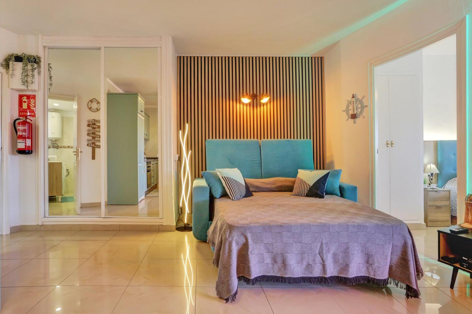 شقة Luxory Dreamy Sunset, Seafront, Direct Access To The Promenade,Wifi,Pool,Free Parking لوس كريستيانوس المظهر الخارجي الصورة